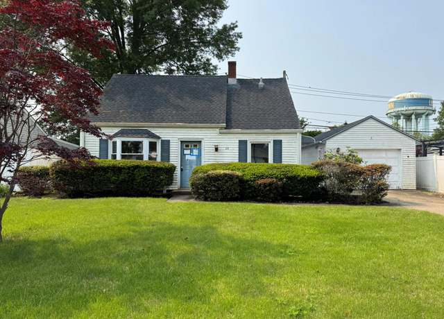 Property at 36 Hollyhock Rd, Levittown, NY 11756, 3 beds, 1 bath