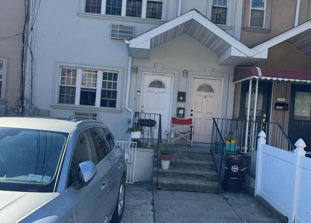 Property at 2931 Beach Channel Dr, Far Rockaway, NY 11691, 5 beds, 2 baths