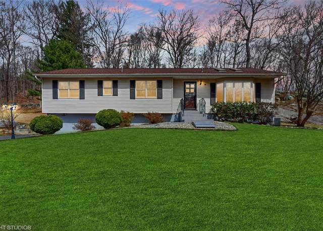 Property at 38 Crossroad Ct, Stormville, NY 12582, 4 beds, 2.5 baths