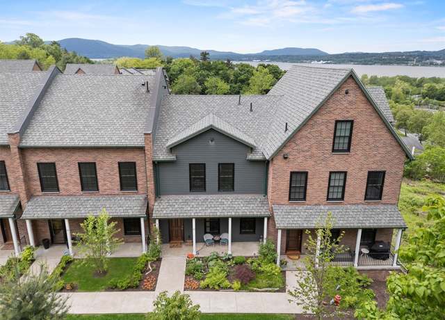 Property at 17 River Ridge Ct, Beacon, NY 12508, 3 beds, 2.5 baths