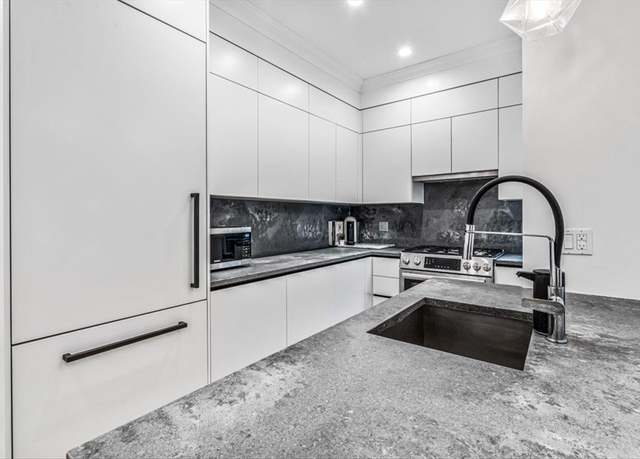 Property at 24-75 38th St Unit C3, Astoria, NY 11103, 1 bed, 1 bath