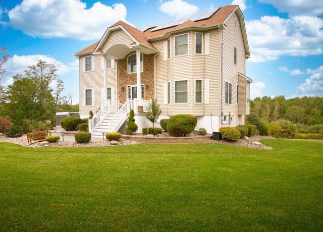 Property at 84 Kings Rd, Rock Tavern, NY 12575, 4 beds, 2.5 baths