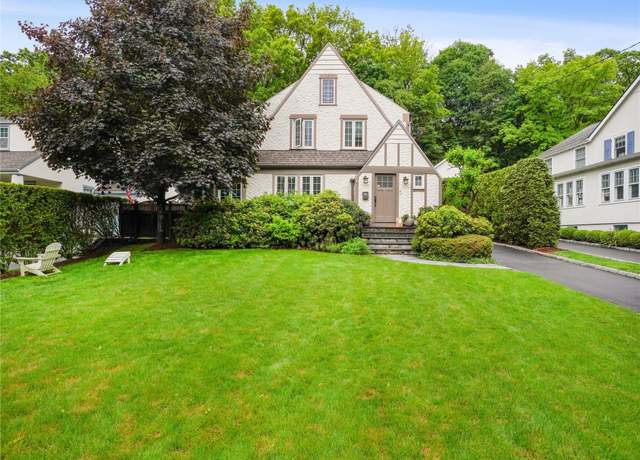 Property at 74 Valleywood Rd, Greenwich, CT 06807, 4 beds, 2.5 baths