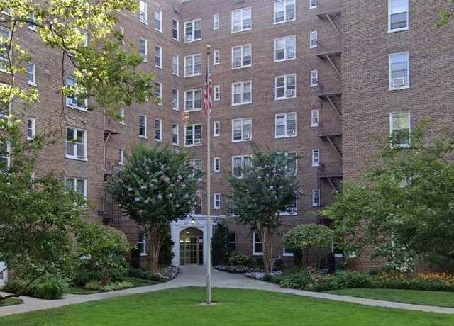 Property at 72-61 113th St Unit 4P, Forest Hills, NY 11375, 1 bed, 1 bath