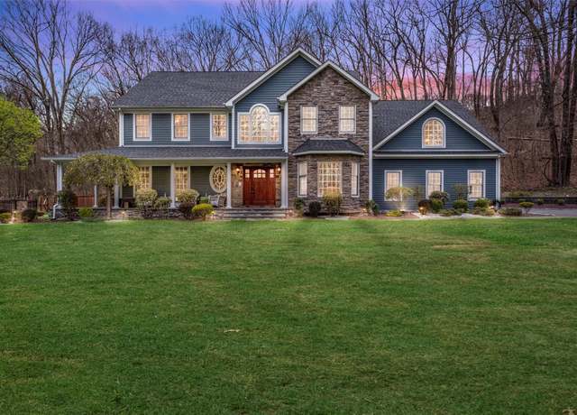 Property at 75 Frances Dr, Hopewell Junction, NY 12533, 4 beds, 4 baths