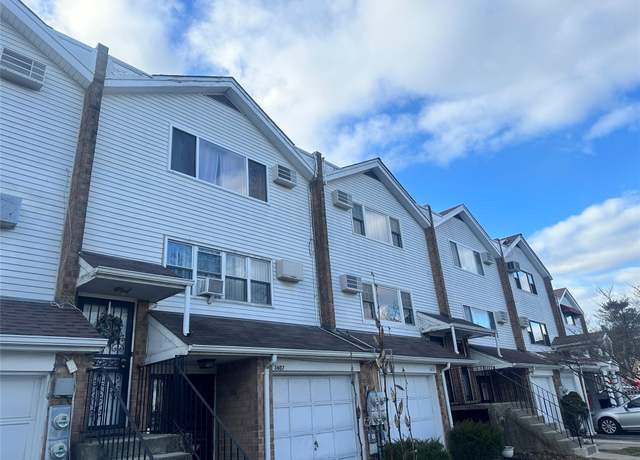 Property at 3607 Pratt Ave, Bronx, NY 10466, 5 beds, 4 baths