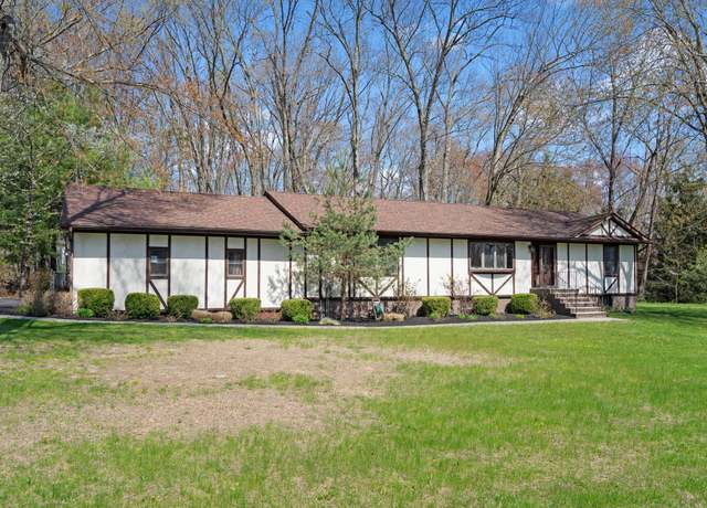 Property at 13 Angelo Dr, Pine Bush, NY 12566, 3 beds, 2 baths