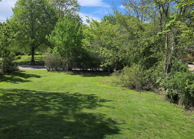 Property at 39 Miller Rd, Southampton, NY 11968