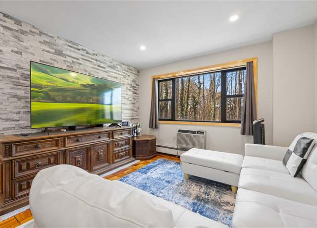 Property at 505 Central Park Ave #424, White Plains, NY 10530, 1 bed, 1 bath