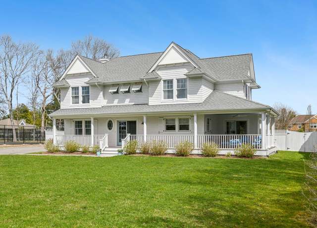 Property at 38A Baycrest Ave, Westhampton, NY 11977, 5 beds, 3 baths