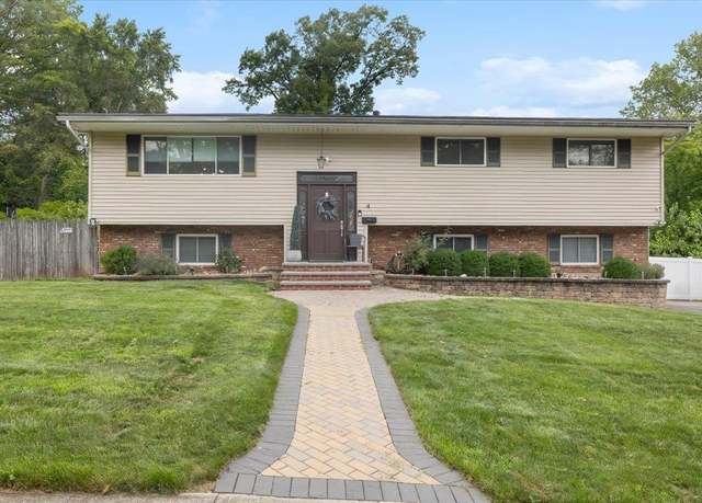 Property at 4 Tilda Ln, New City, NY 10956, 4 beds, 4 baths