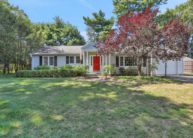 Property at 1041 Pine Pl, Kingston, NY 12401, 3 beds, 1.5 baths