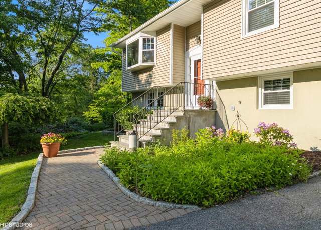 Property at 144 Shear Hill Rd, Mahopac, NY 10541, 3 beds, 1.5 baths