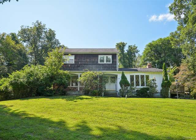 Property at 415 Phillips Hill Rd, New City, NY 10956, 4 beds, 3.5 baths