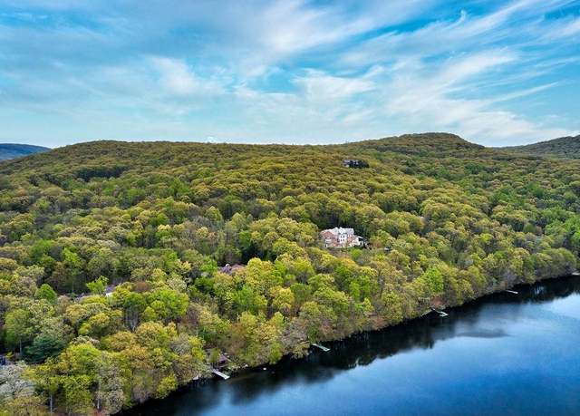 Property at 7 Springhouse Rd, Sloatsburg, NY 10974