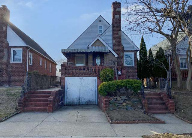 Property at 3228 Utopia Pkwy, Flushing, NY 11358, 4 beds, 2.5 baths