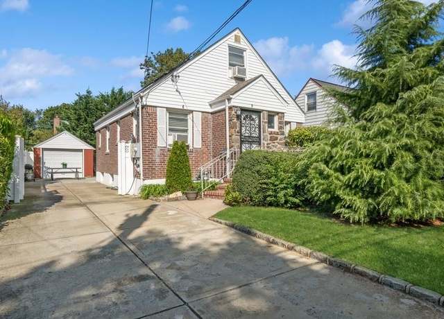 Property at 5 Charles St, Valley Stream, NY 11580, 3 beds, 1 bath