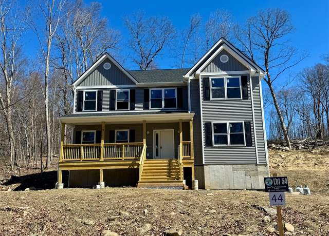 Property at 44 Wells Rd, Newburgh, NY 12550, 4 beds, 2.5 baths