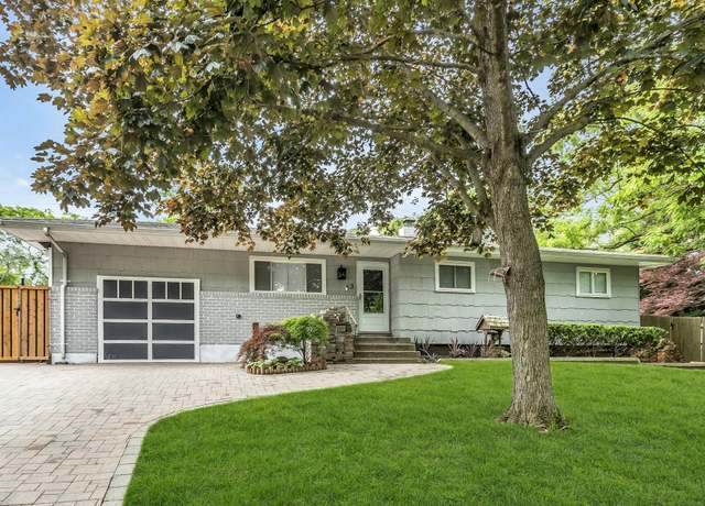 Property at 3 Dublin Ct, East Northport, NY 11731, 4 beds, 3 baths