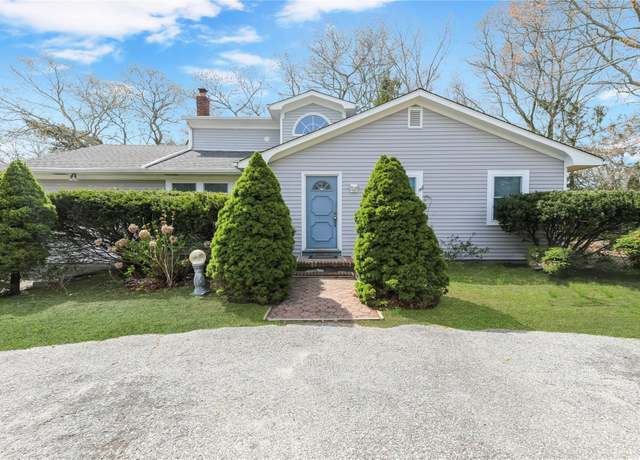 Property at 60 School St, Hampton Bays, NY 11946, 5 beds, 2 baths