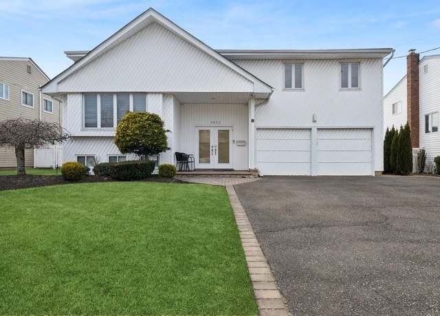 Property at 3032 Hewlett Ave, Merrick, NY 11566, 4 beds, 2.5 baths