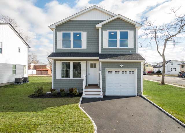 Property at 98 S 36th St, Wyandanch, NY 11798, 4 beds, 2.5 baths