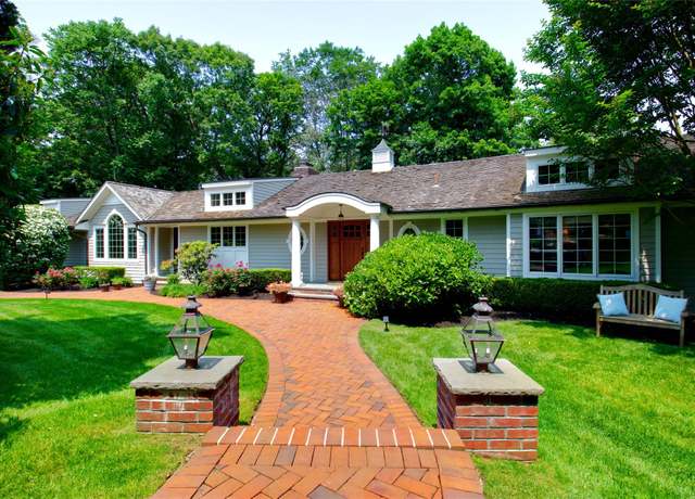 Property at 100 Gristmill Ln, Manhasset, NY 11030, 4 beds, 3 baths