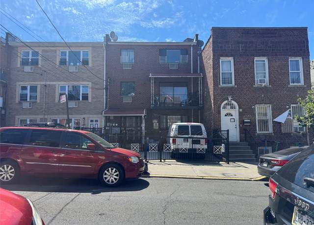 Property at 848 E 214th St, Bronx, NY 10467, 8 beds