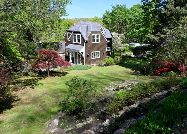 Property at 5 Donald Dr, Hastings-on-hudson, NY 10706, 3 beds, 2.5 baths
