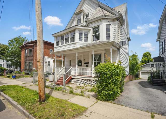 Property at 30 Overlook Pl, Newburgh, NY 12550, 4 beds, 2 baths