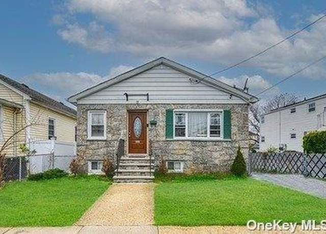 Property at 336 Oakley Ave, Elmont, NY 11003, 3 beds, 2 baths