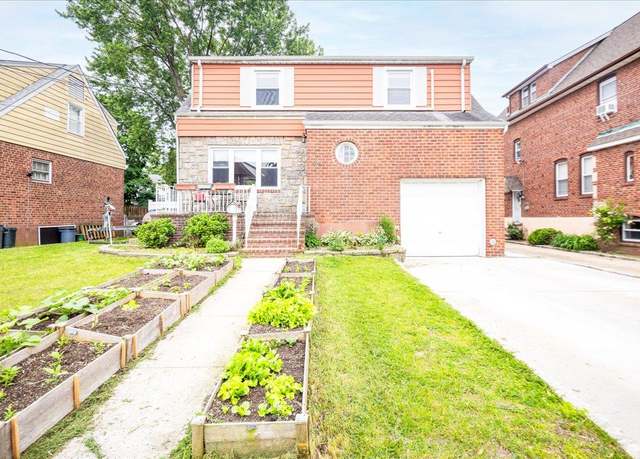 Property at 66 Trafalgar Sq, Lynbrook, NY 11563, 3 beds, 1.5 baths