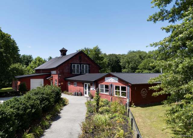 Property at 1727 Route 9, Germantown, NY 12526, 4 beds, 3 baths