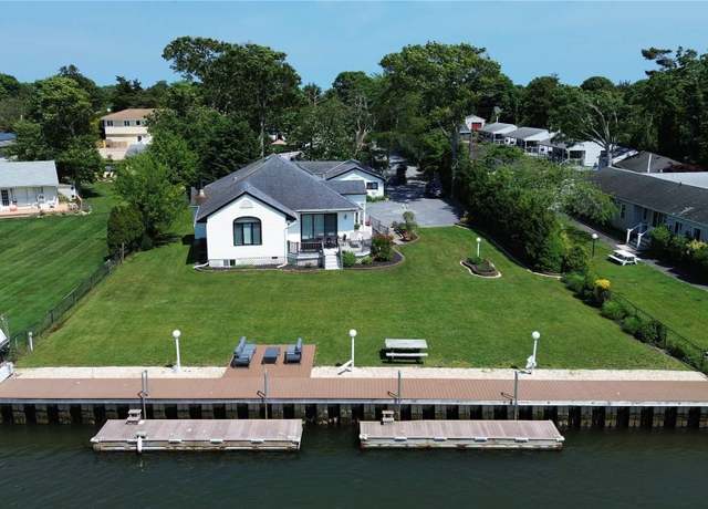 Property at 14C Penny Ln, Hampton Bays, NY 11946, 3 beds, 2 baths