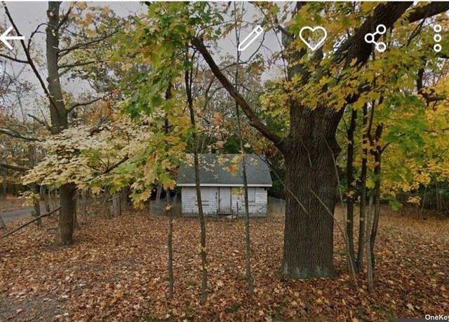 Property at 90 N Phillips Ave, Speonk, NY 11972