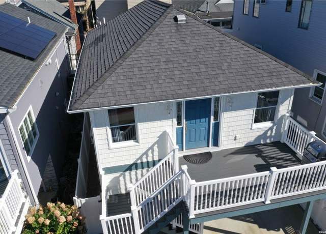 Property at 74 Wisconsin St, Long Beach, NY 11561, 2 beds, 1 bath