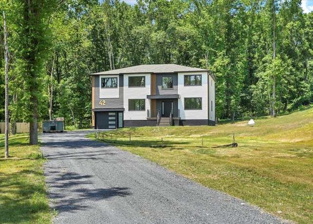 Property at 42 Greycourt Rd, Chester, NY 10918, 4 beds, 4 baths