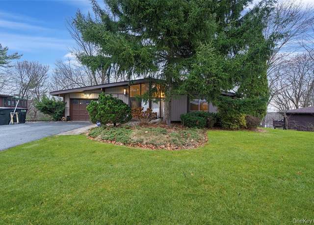 Property at 15 Gerardine Pl, New City, NY 10956, 4 beds, 2.5 baths