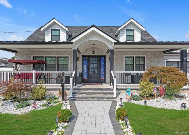 Property at 190 Commonwealth St, Franklin Square, NY 11010, 4 beds, 2 baths