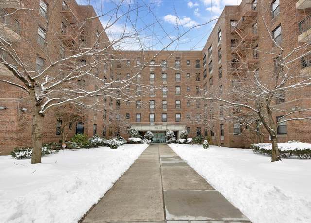 Property at 224-24 Union Tpke Unit 4P, Oakland Gardens, NY 11364, 2 beds, 1 bath