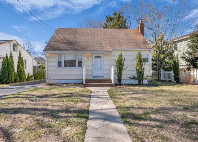 Property at 26A Linden, Shirley, NY 11967, 4 beds, 2 baths
