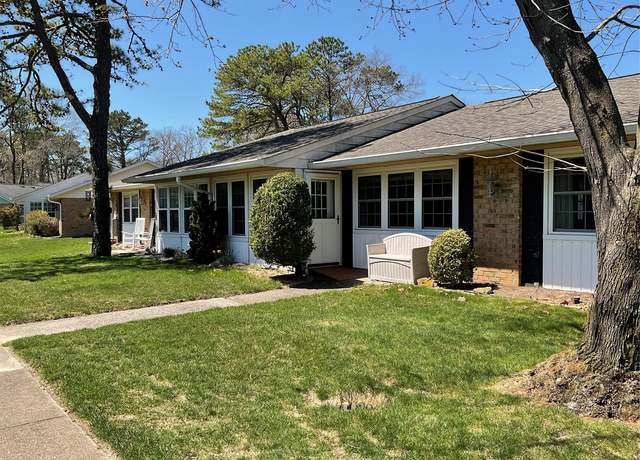 Property at 373 Woodbridge Dr Unit B, Ridge, NY 11961, 2 beds, 1 bath