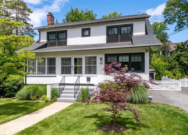 Property at 431 Washington Ave, Pelham, NY 10803, 4 beds, 2.5 baths