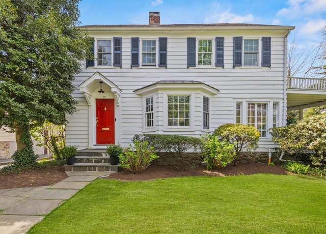 Property at 22 Mayhew Ave, Larchmont, NY 10538, 4 beds, 2.5 baths
