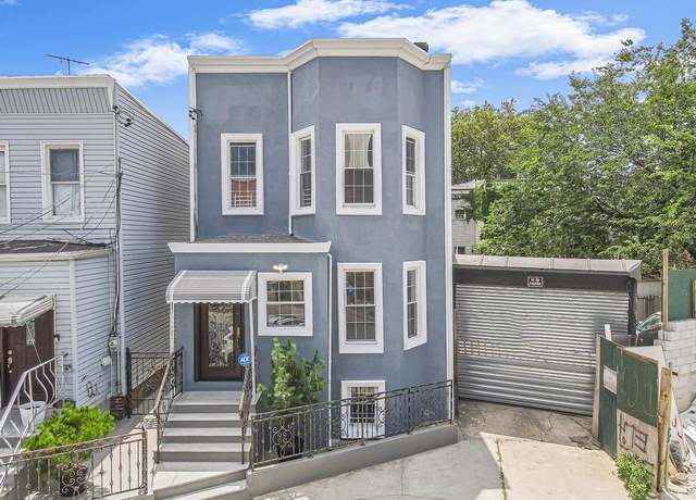 Property at 11-28 Welling Ct, Astoria, NY 11102, 6 beds, 3 baths