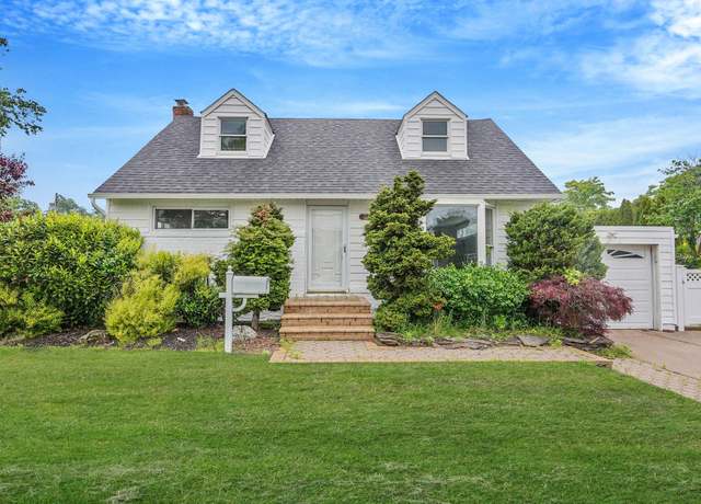 Property at 3061 Xavier Ct, Oceanside, NY 11572, 4 beds, 2 baths