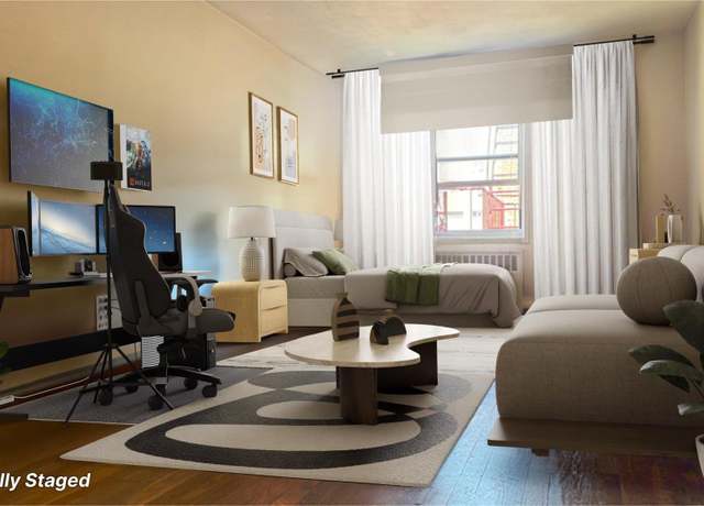 Property at 142-05 Roosevelt Ave #721, Flushing, NY 11354, 1 bath