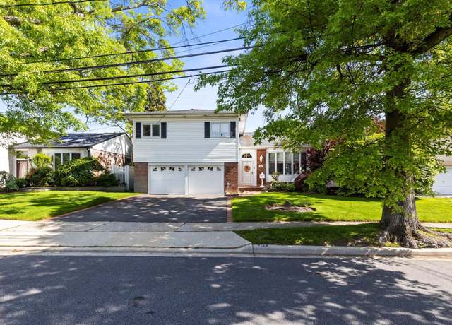 Property at 757 Bonnie Dr, Baldwin Harbor, NY 11510, 4 beds, 2.5 baths