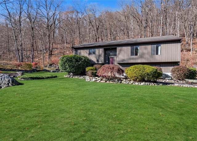 Property at 993 Peekskill Hollow Rd, Putnam Valley, NY 10579, 3 beds, 2 baths