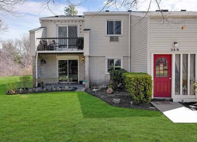 Property at 34 Richmond Blvd Unit 1B, Ronkonkoma, NY 11779, 2 beds, 1 bath